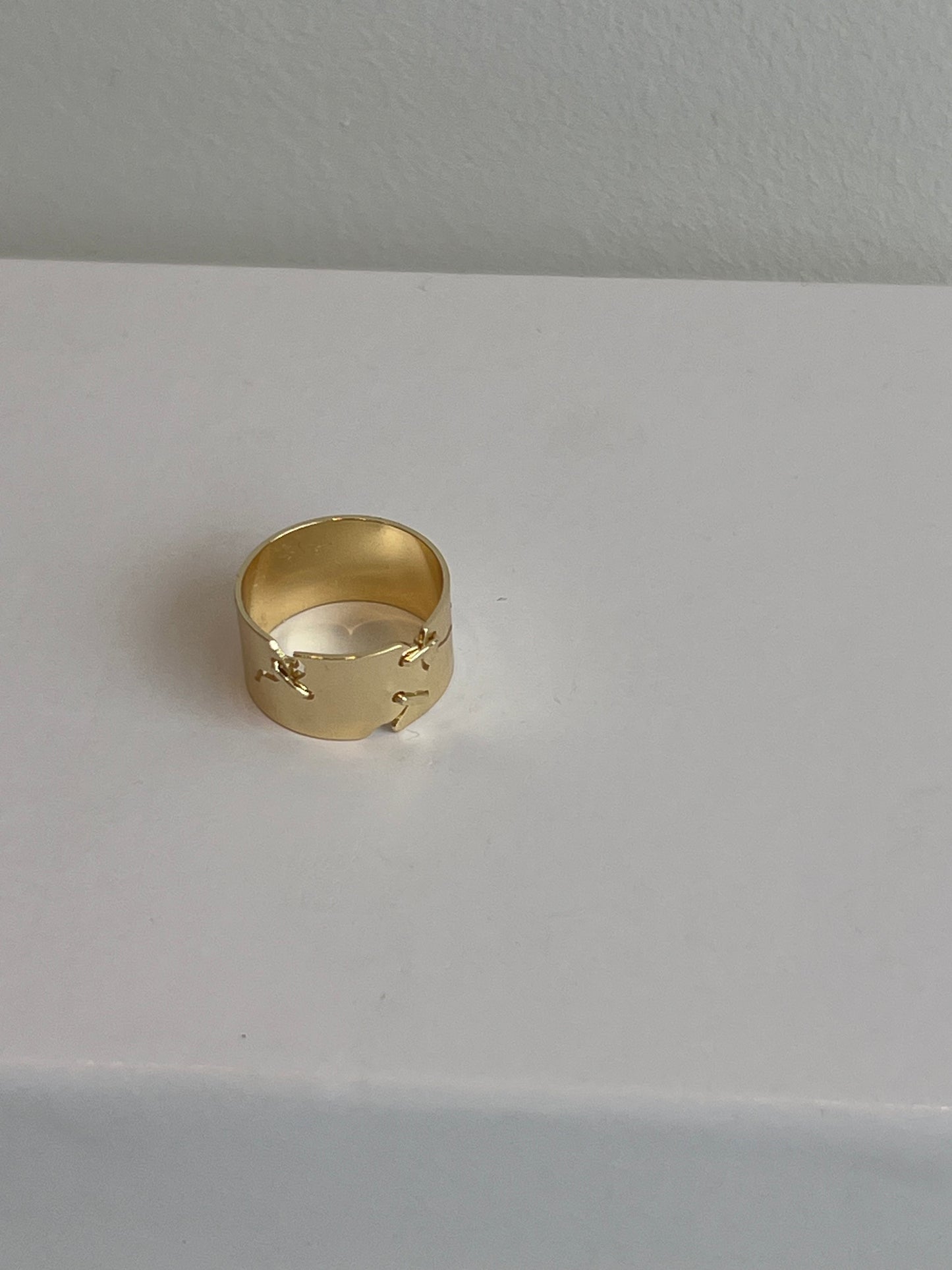Solis Ring