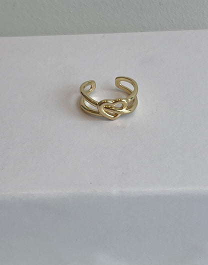 Amara Ring