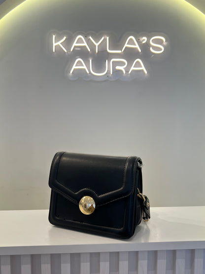 The Minimalist Black Crossbody